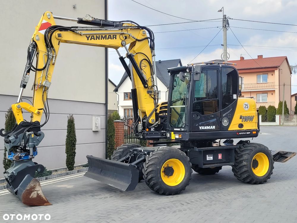 Yanmar B110W / ROTOTILT ze szczypcami / przyczepa / - 2