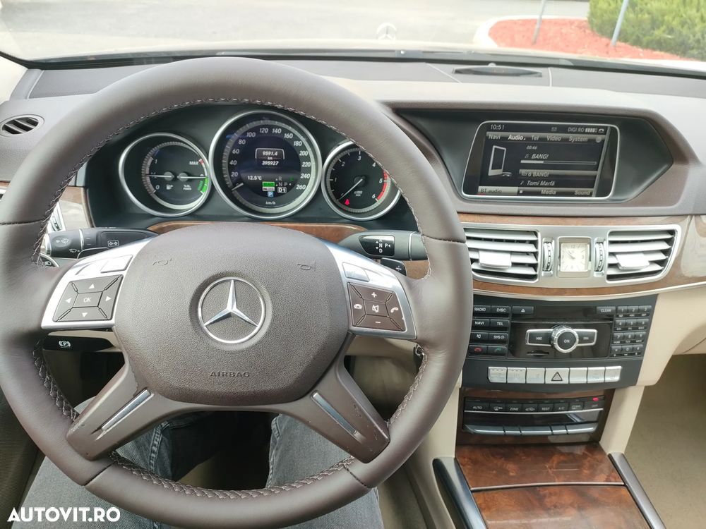 Mercedes-Benz E 300 BlueTEC Aut - 26