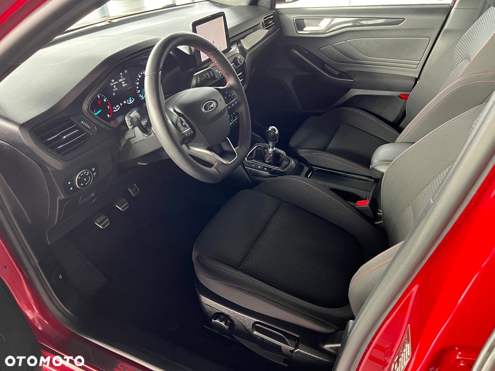 Ford Focus 1.0 EcoBoost ST-Line - 10