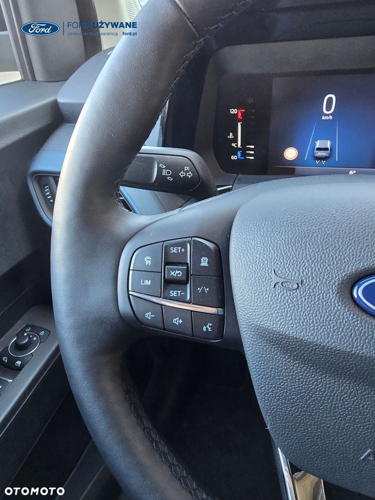 Ford Tourneo Courier - 12