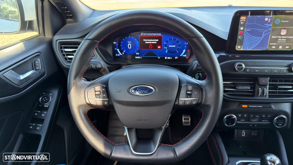 Ford Focus 1.0 EcoBoost MHEV ST-Line - 11