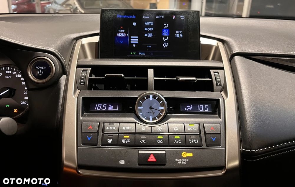 Lexus NX 300h Business Line - 16