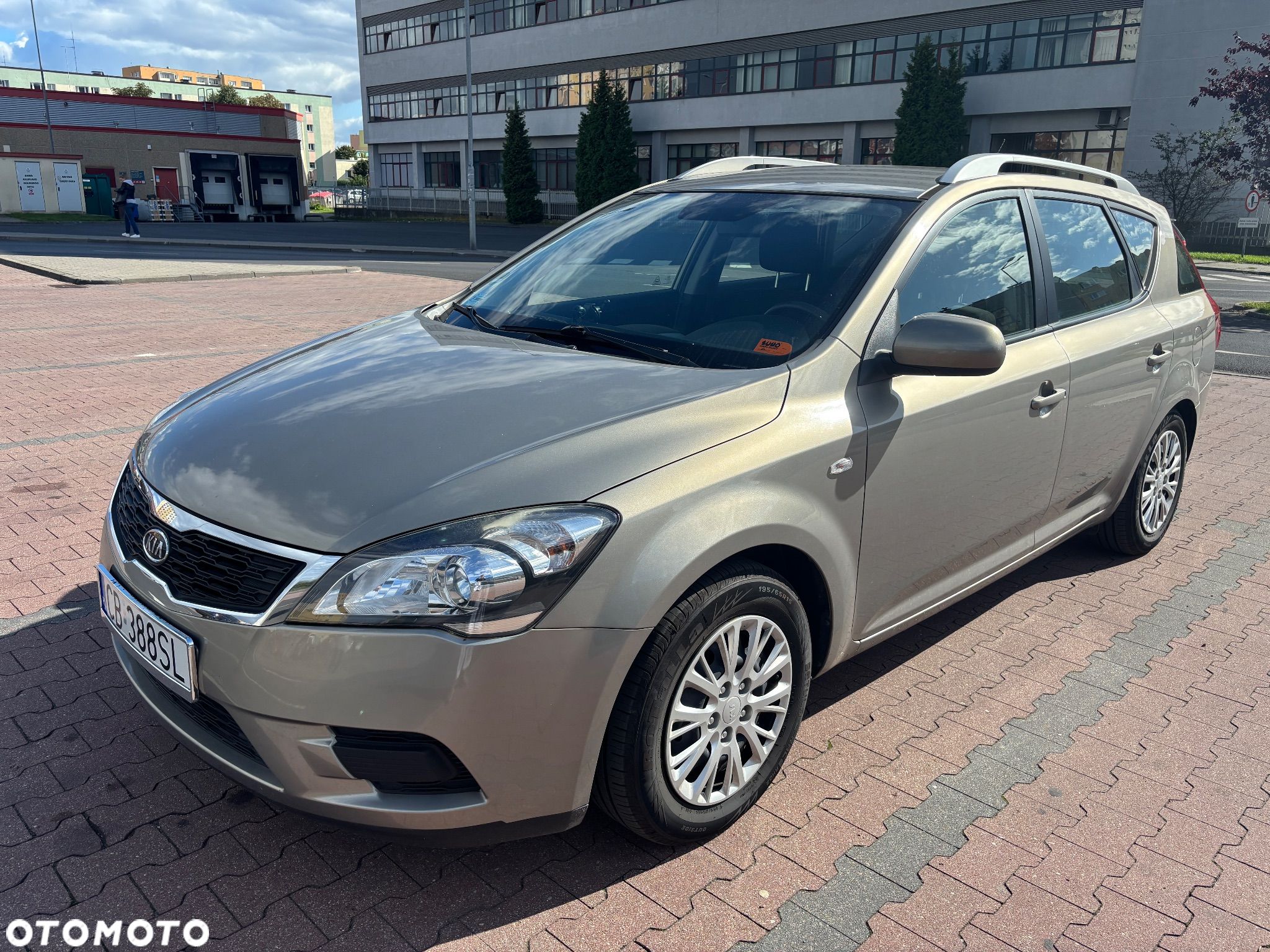 Kia Ceed Cee'd 1.6 Crdi Comfort - 1