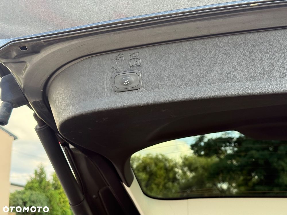 Ford Kuga 2.0 TDCi 2x4 Trend - 21