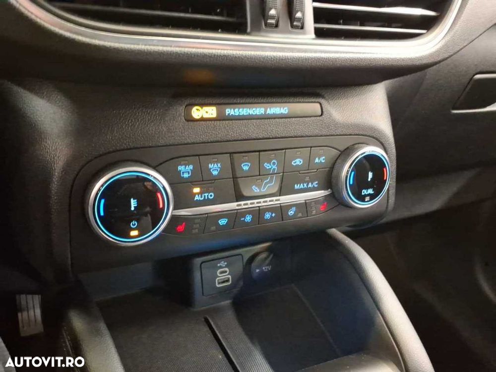 Ford Kuga 2.5 Duratec PHEV Titanium - 14