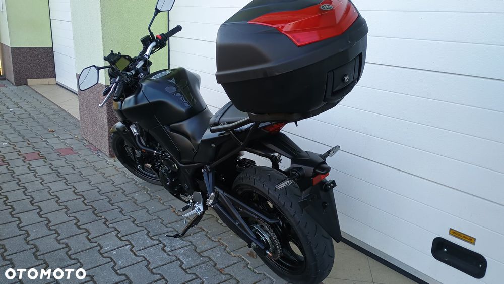Yamaha MT - 4