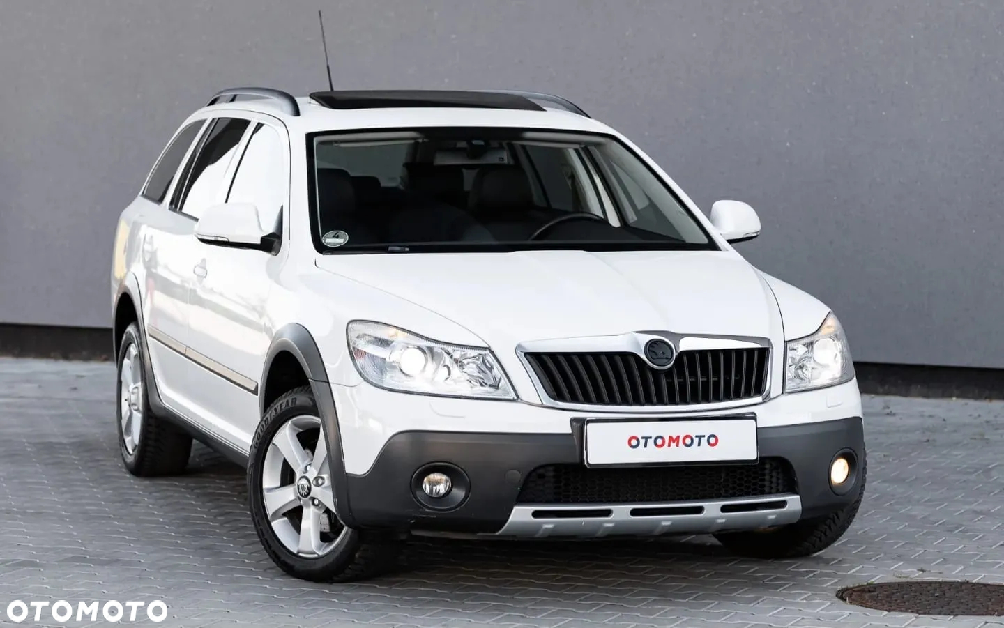 Skoda Octavia Combi 2.0 TDI DPF Scout 4x4 - 15