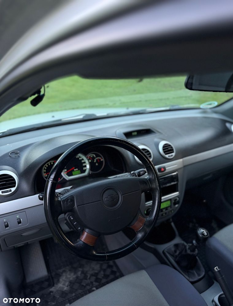 Chevrolet Nubira 1.8 CDX - 9