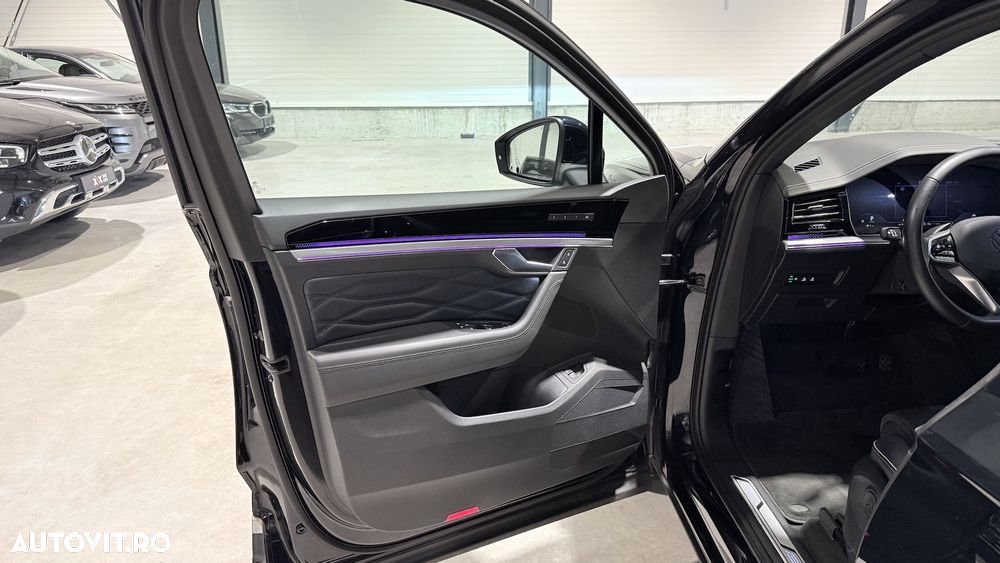 Volkswagen Touareg 3.0 V6 e-Hybrid 4Motion Aut. Elegance - 27