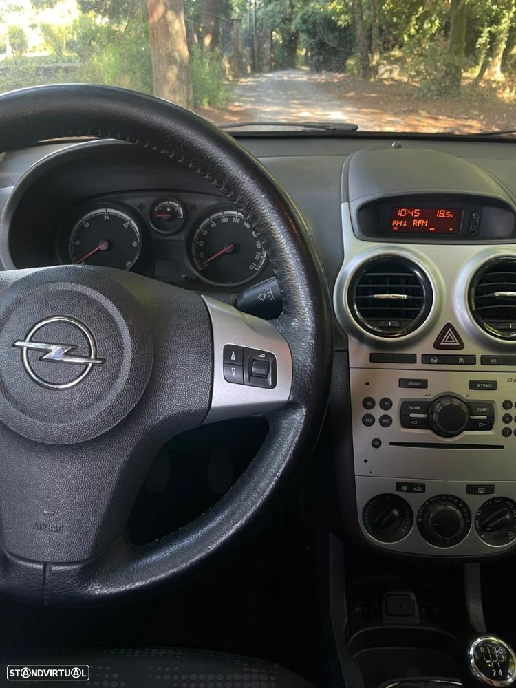 Opel Corsa 1.3 CDTi Enjoy EcoFLEX - 19