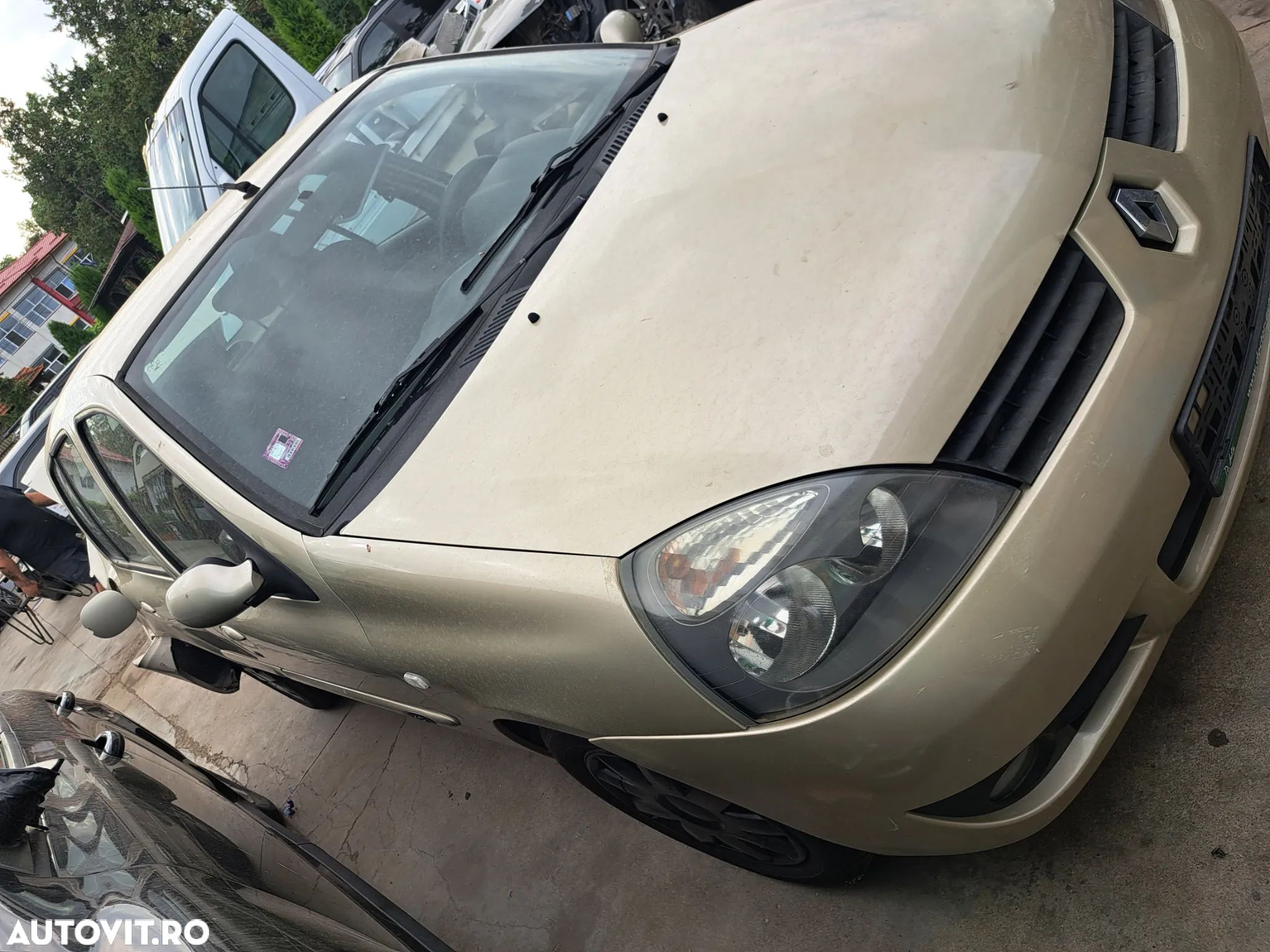Dezmembram Renault Symbol/Clio 1.5 e4 2008 - 1