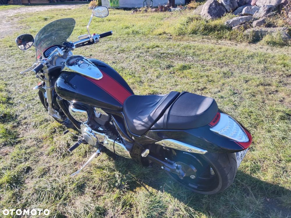 Suzuki Intruder - 7