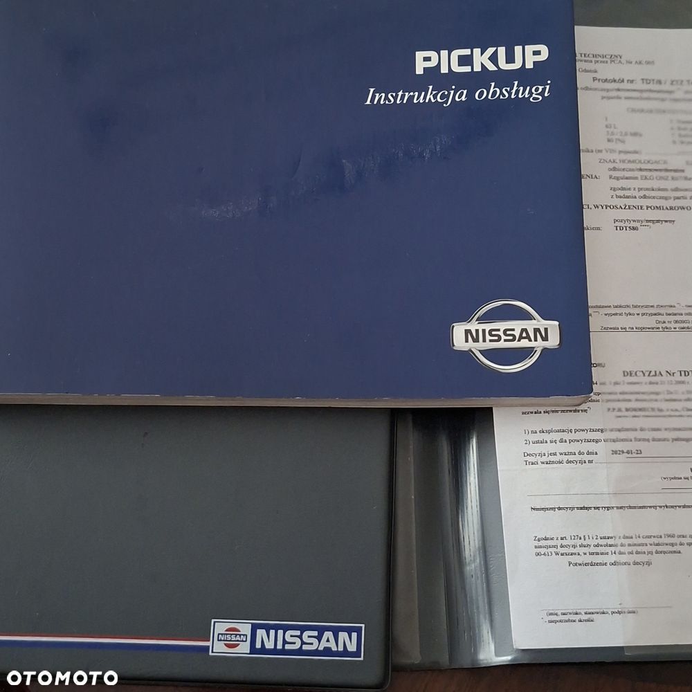 Nissan King Cab - 8