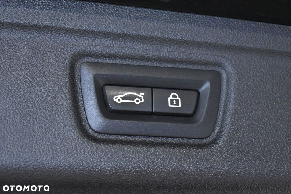 BMW Seria 3 - 25