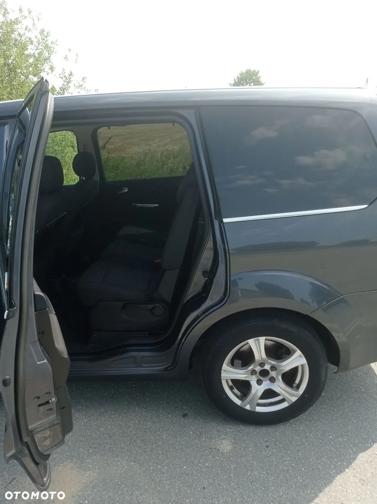Ford Galaxy 2.0 TDCi Ghia - 8
