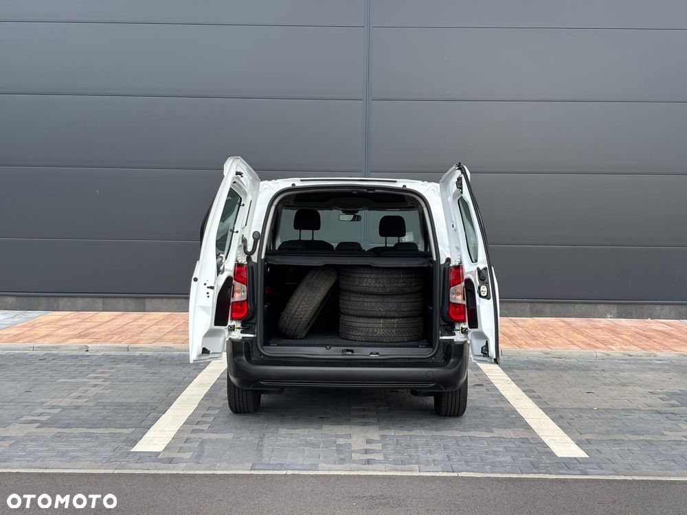 Toyota Proace City Verso 1.2 D-4T Business - 20