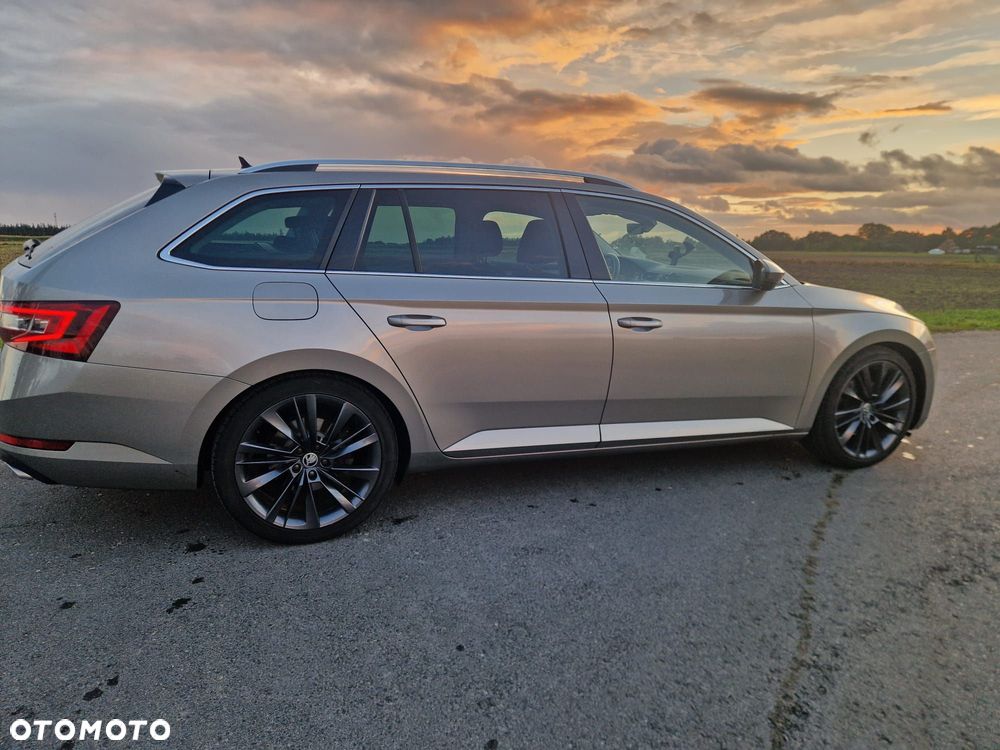 Skoda Superb 2018 photo 3