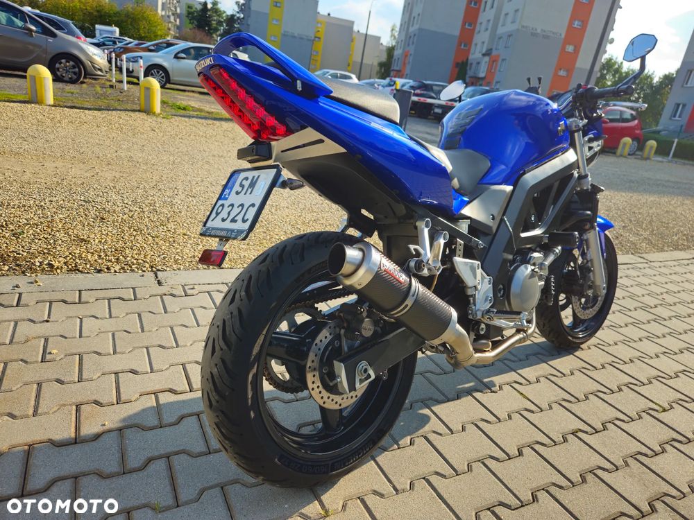 Suzuki SV - 8