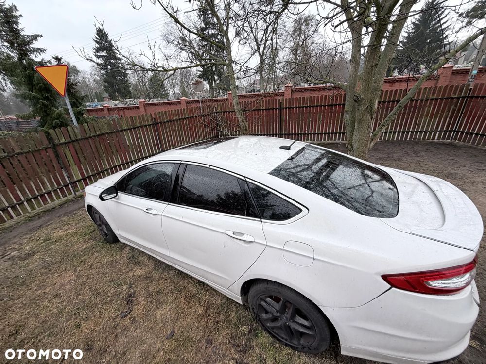 Ford Fusion 2.0 EcoBoost Titanium - 6