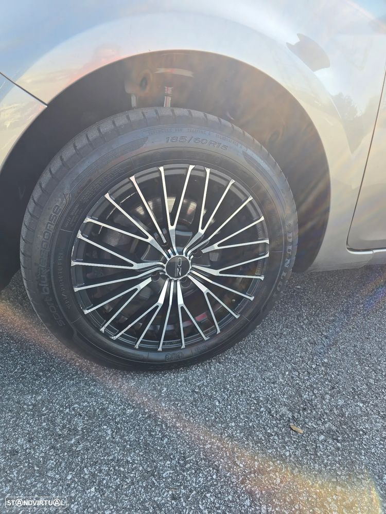 Renault Clio Sport Tourer - 6