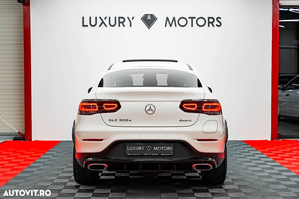 Mercedes-Benz GLC Coupe 300 e 4Matic 9G-TRONIC AMG Line - 13