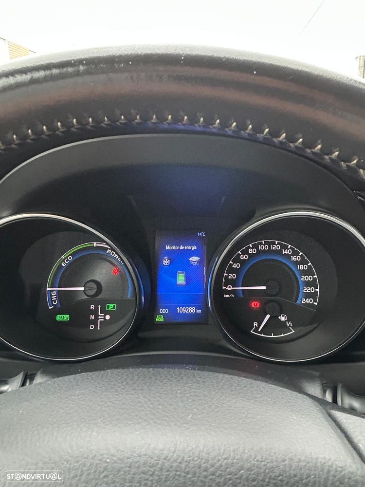 Toyota Auris Touring Sports - 33