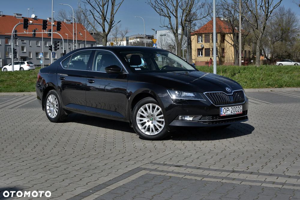 Skoda Superb 1.4 TSI ACT Ambition - 8