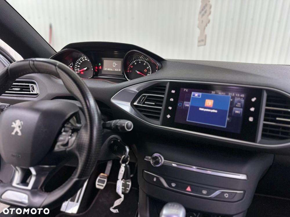 Peugeot 308 - 16