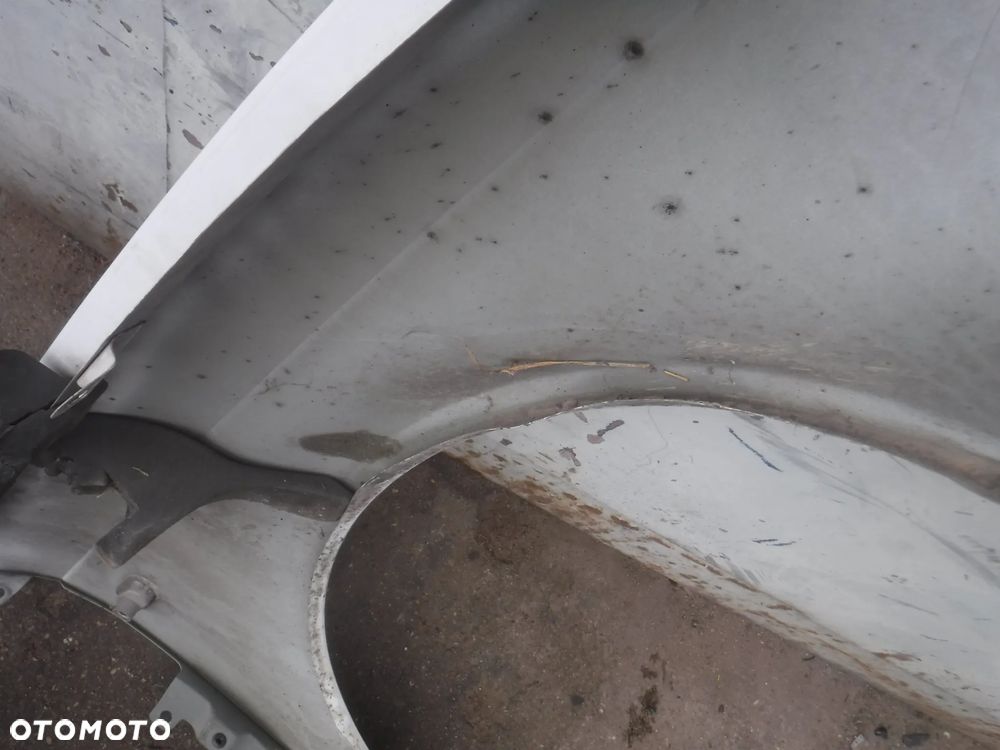 Seat Exeo lift  blotnik lewy przod idealny LS9R Bialy - 6