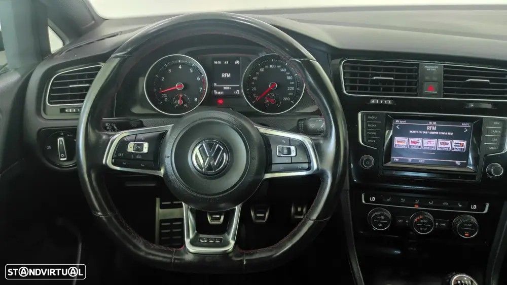 VW Golf 2.0 TSi GTi Performance - 26