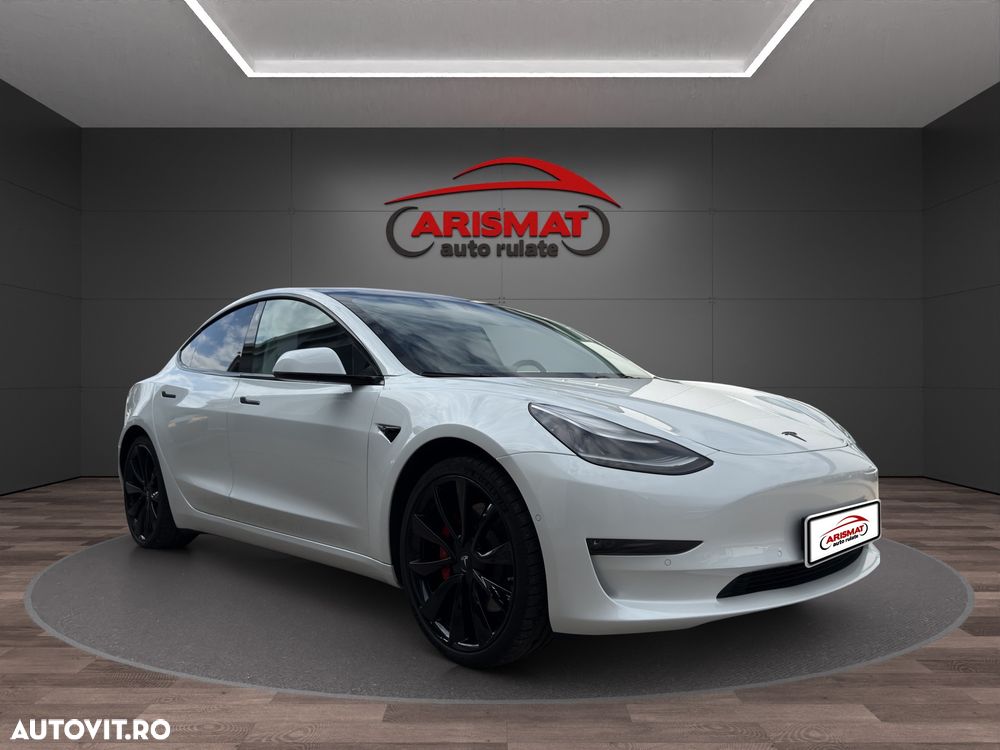 Tesla Model 3 - 16