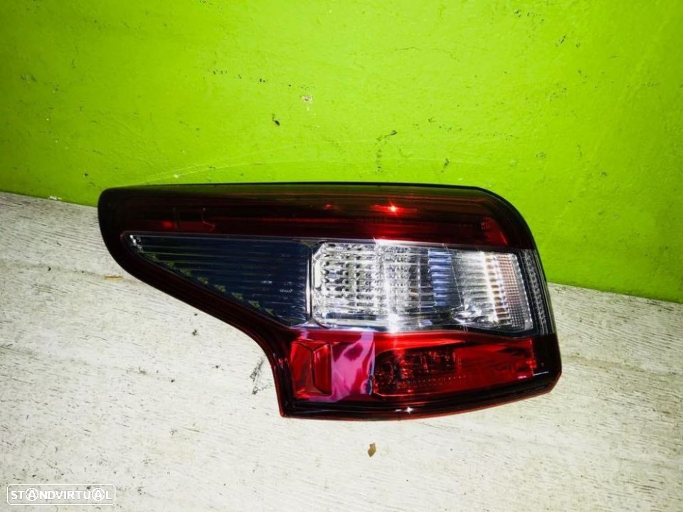 Farolim de Trás Esquerdo Nissan Qashqai - 2013 / 2017 - 2