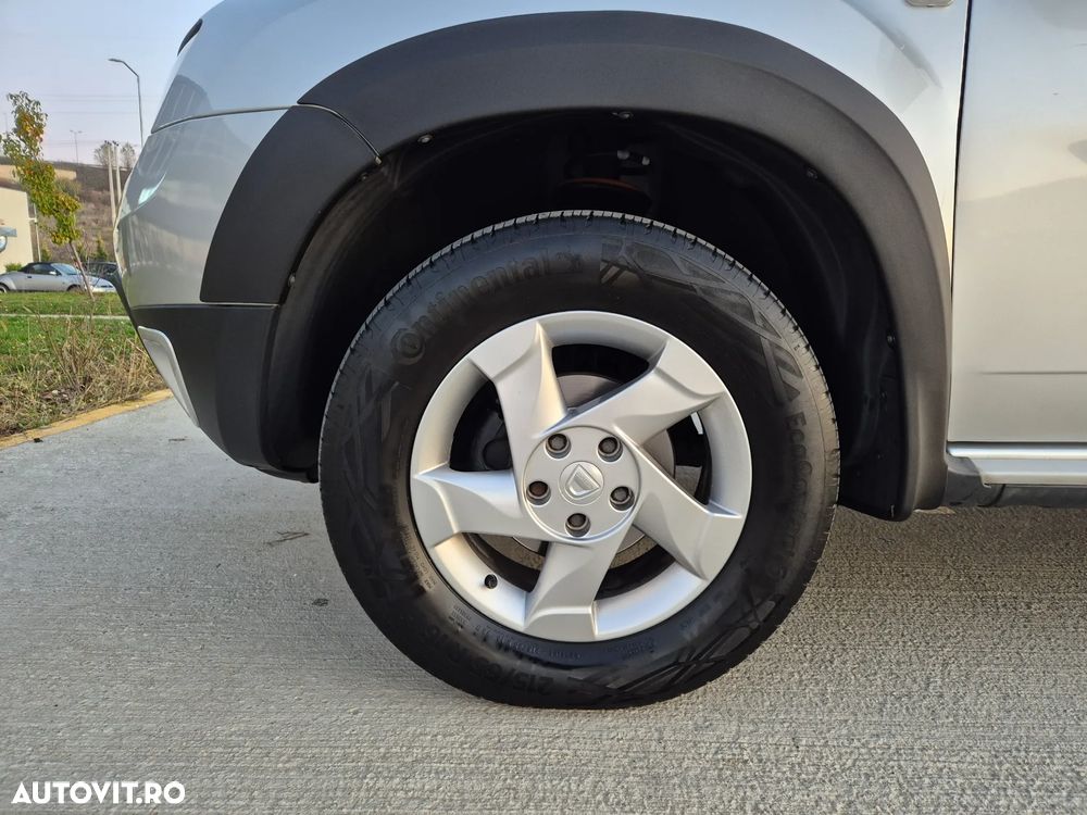 Dacia Duster 1.6 16V 4x2 Prestige - 9
