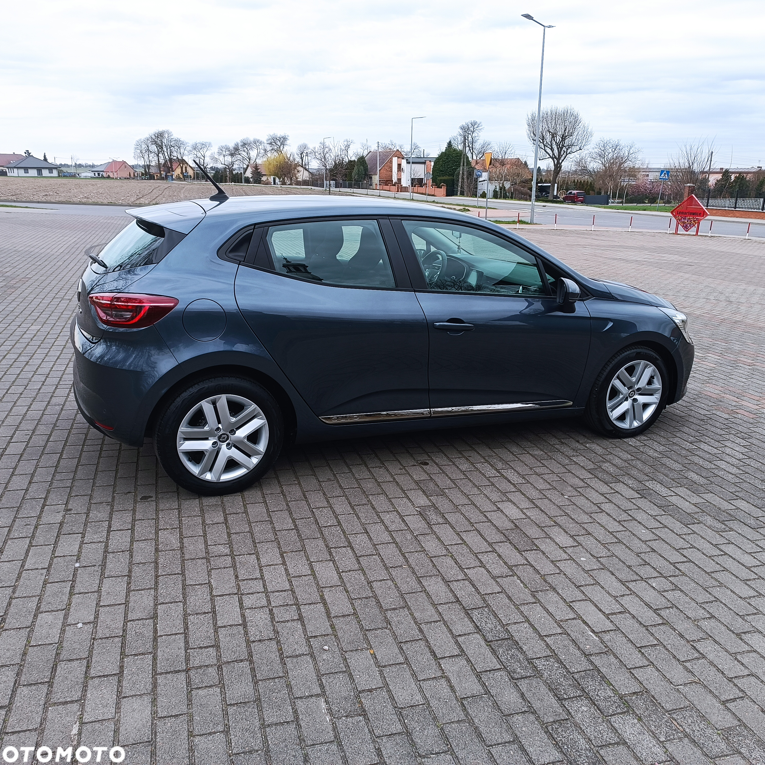 Renault Clio - 13