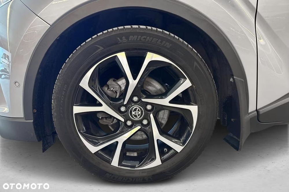 Toyota C-HR - 9