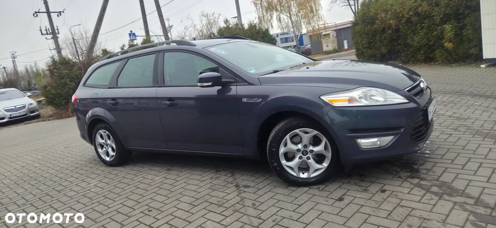 Ford Mondeo 2.0 TDCi Ghia - 19