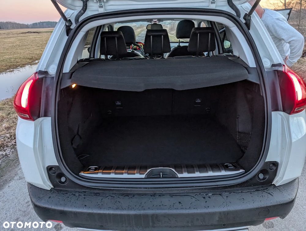 Peugeot 2008 PureTech 110 Stop&Start GT-Line Edition - 20