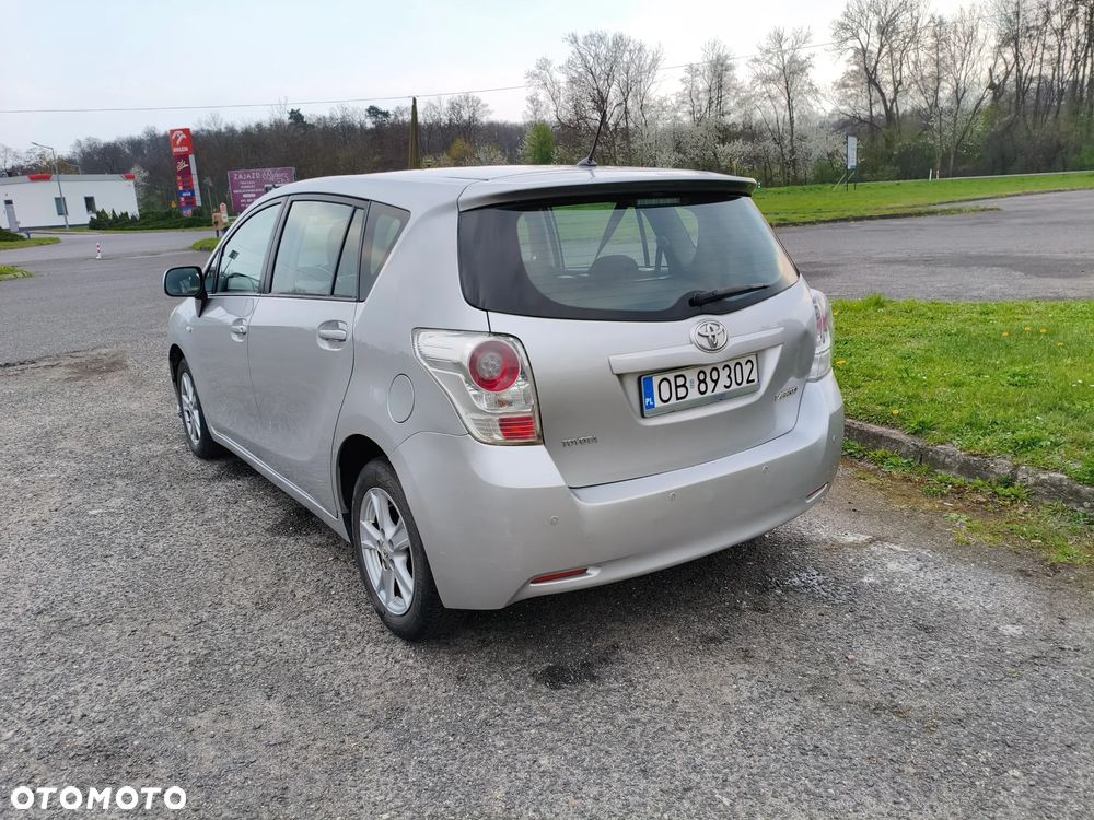 Toyota Verso 2.0 D-4D Sol - 5