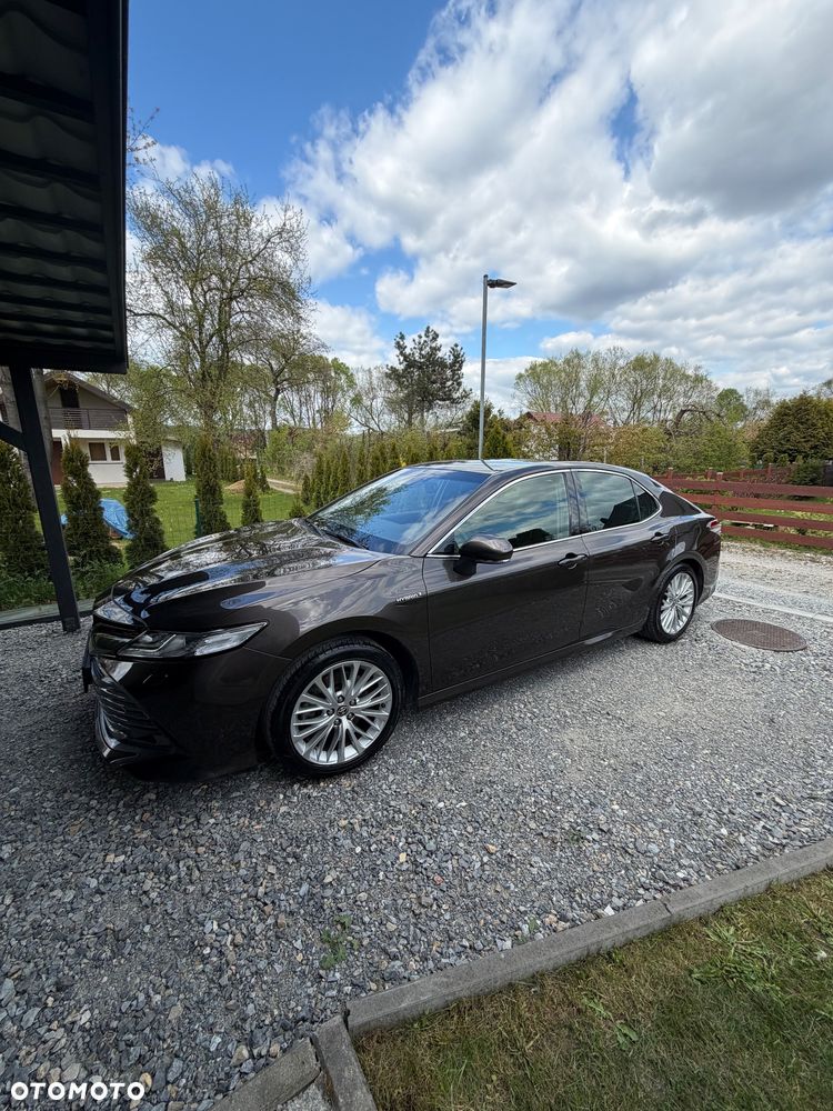Toyota Camry 2.5 Hybrid Executive CVT - 1