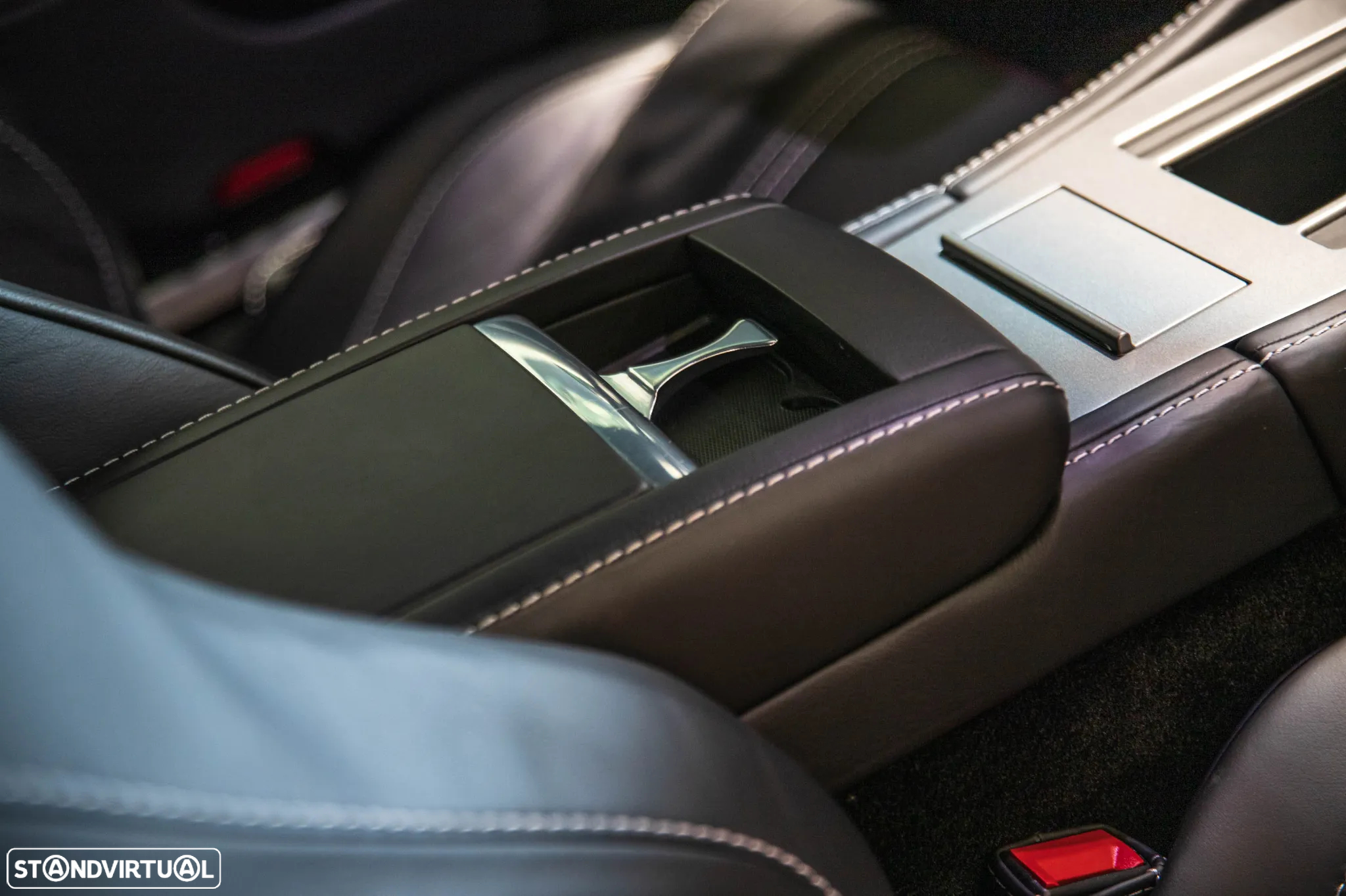 Aston Martin Vantage Coupe V8 S Sportshift - 25