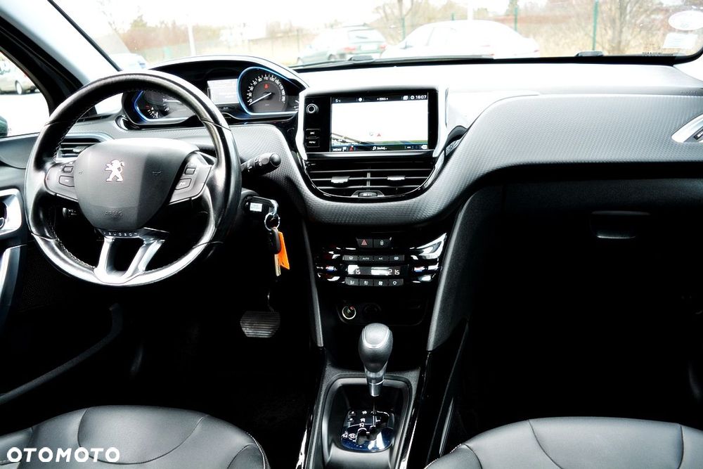 Peugeot 2008 PureTech 110 GPF Stop&Start EAT6 Allure - 20