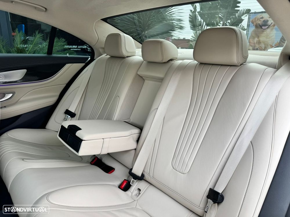 Mercedes-Benz CLS 350 d 4Matic AMG Line - 25