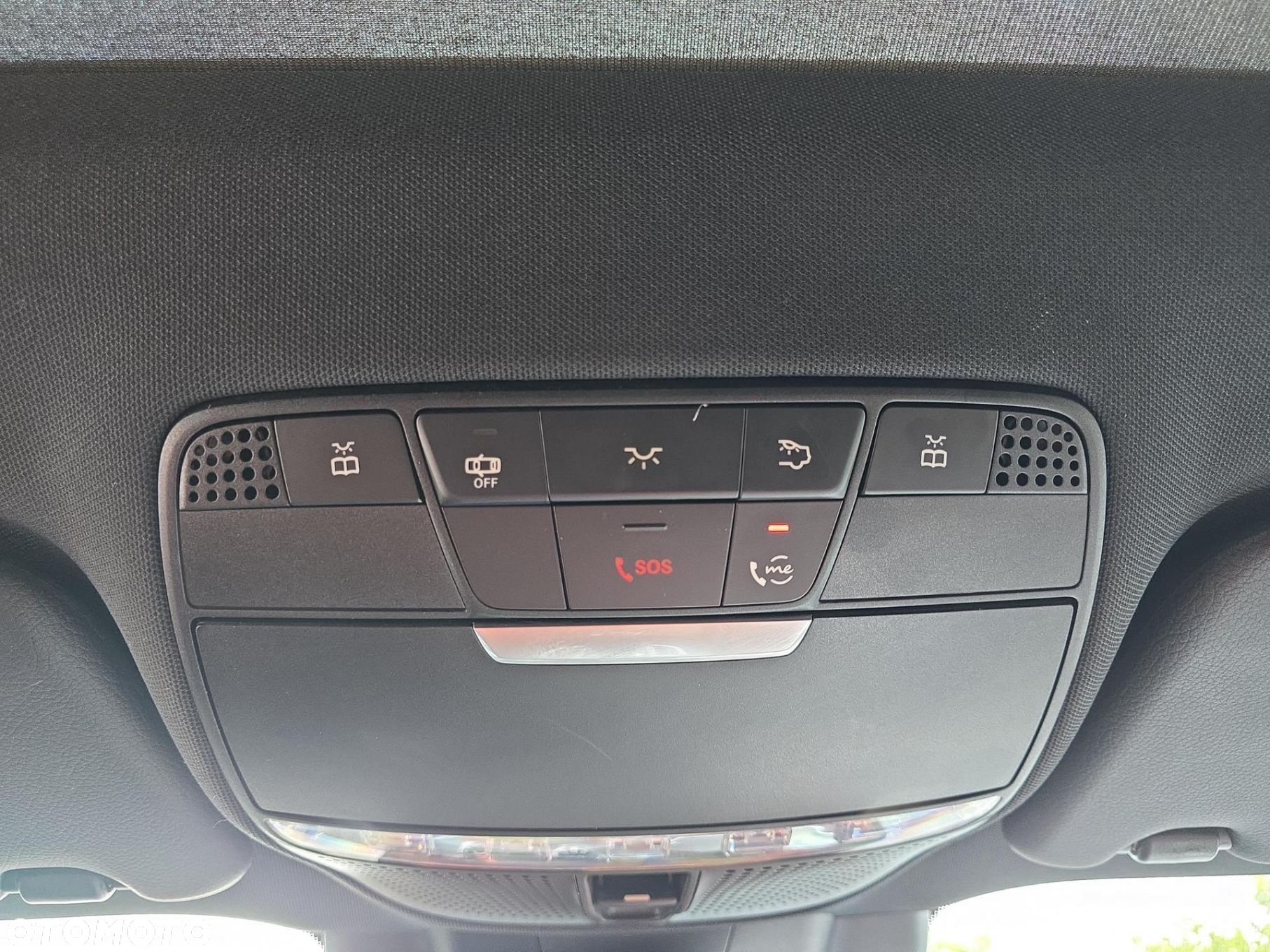 Mercedes-Benz Klasa E 220 d Coupe 4-Matic 9G-TRONIC - 25