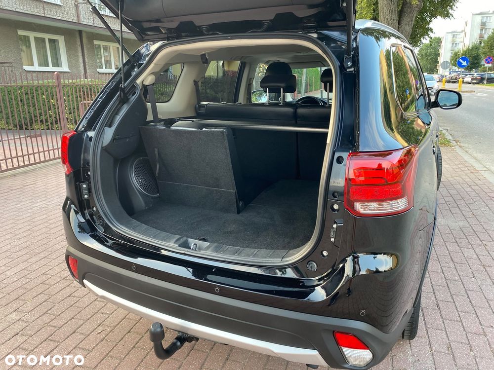Mitsubishi Outlander 2.0 Intense + - 10