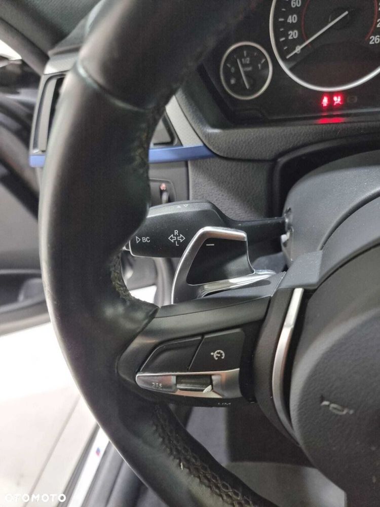 BMW Seria 3 - 25