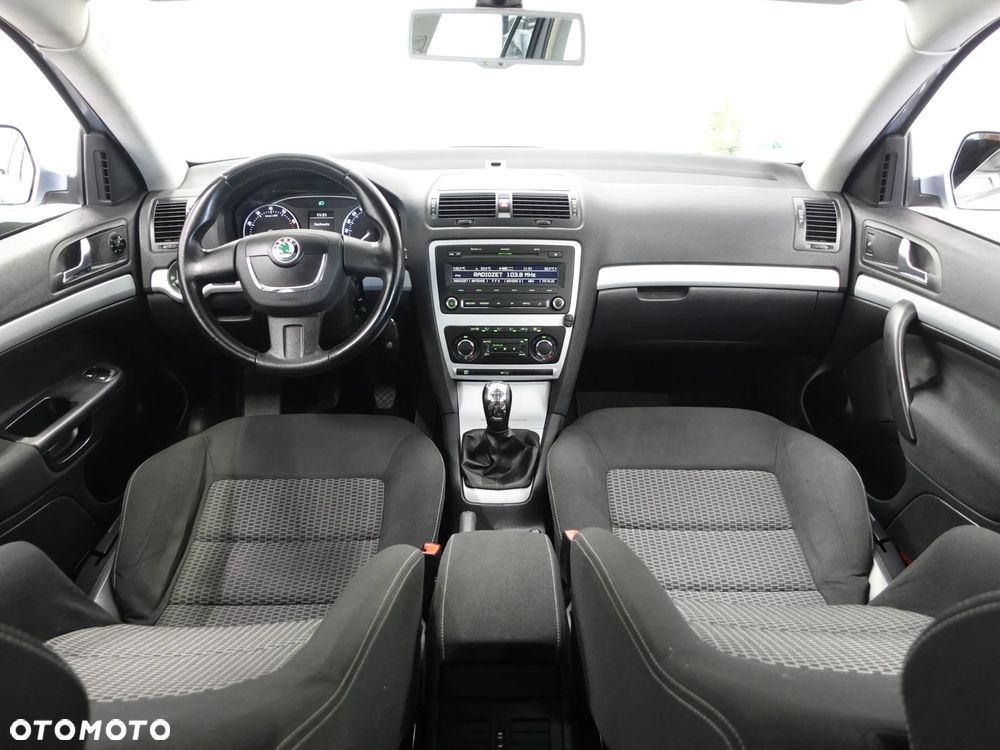 Skoda Octavia 1.4 TSI Ambiente - 26