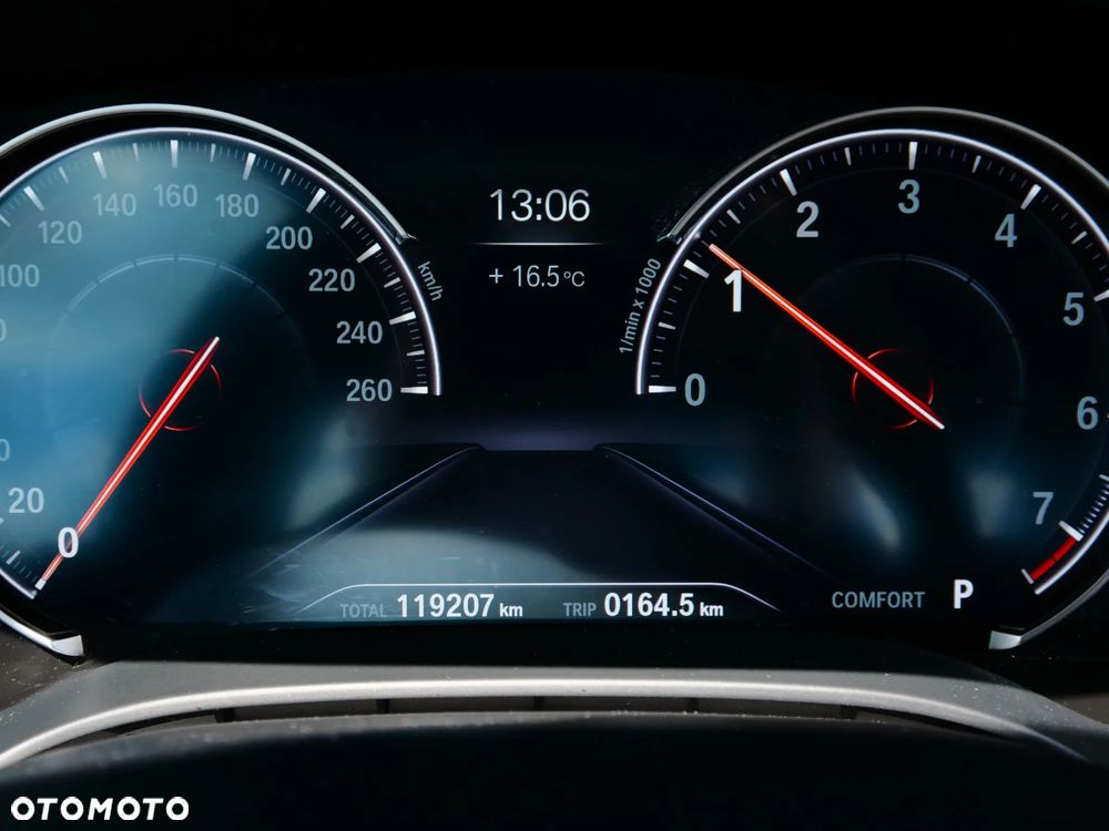 BMW Seria 5 530i xDrive M Sport sport - 25