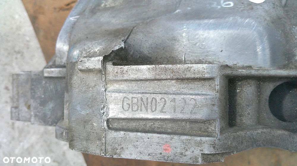 AUDI A4 B6 2.4 V6 SKRZYNIA BIEGÓW  GBN - 5