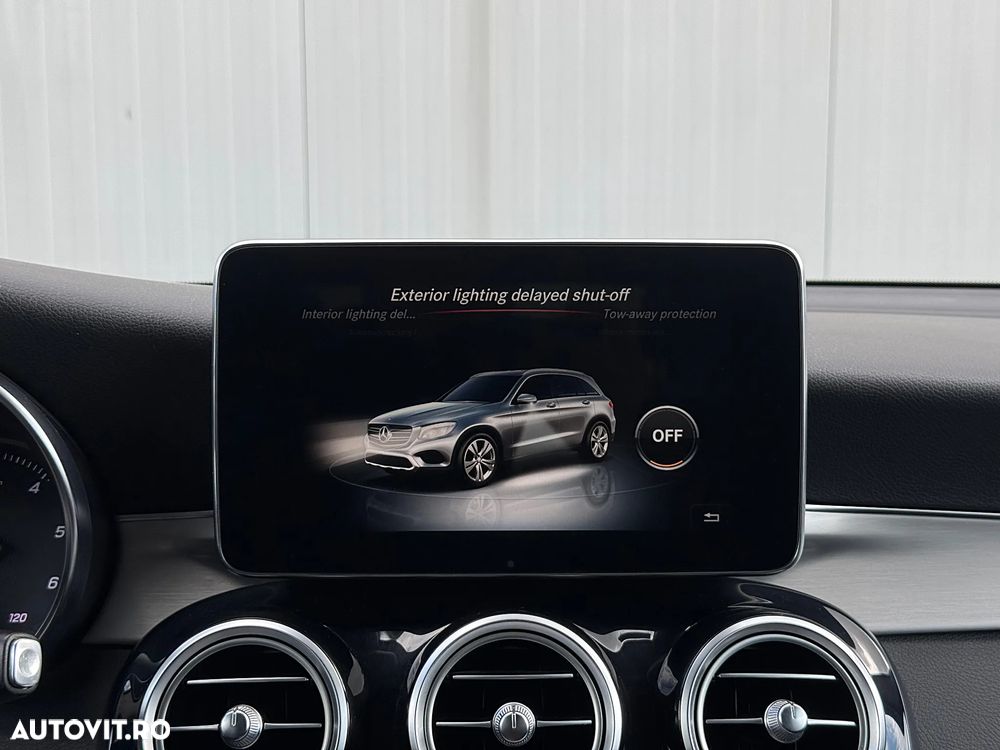 Mercedes-Benz GLC 250 d 4MATIC 9G-TRONIC AMG Line - 25