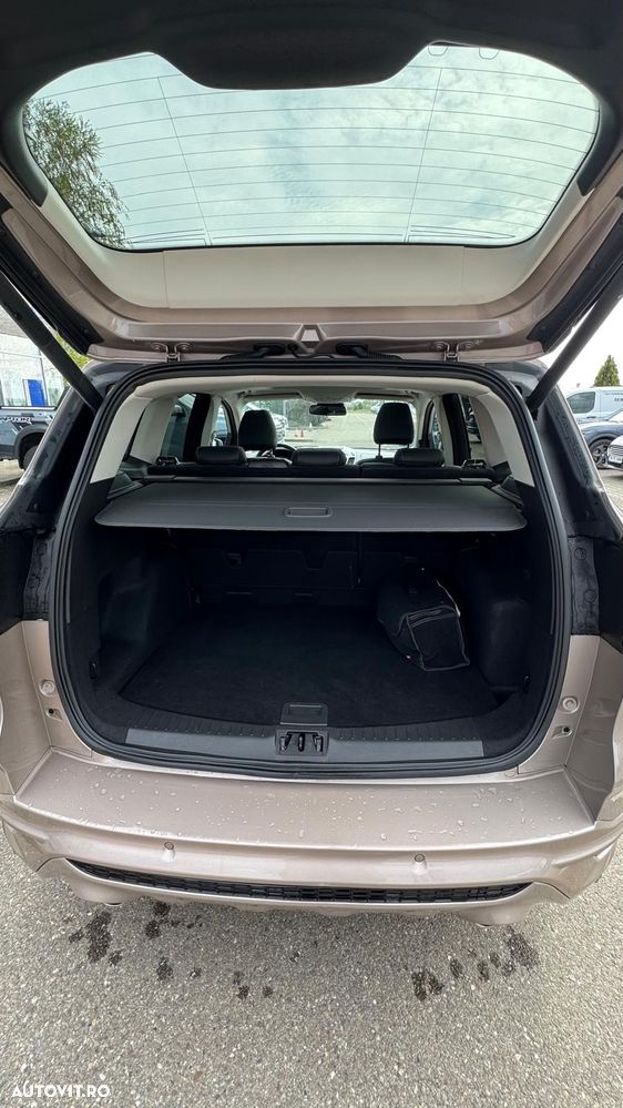 Ford Kuga 2.0 TDCi 4WD Powershift Vignale - 26